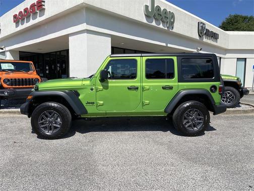 2025 Jeep Wrangler Sport