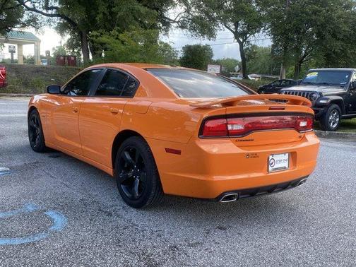 2014 Dodge Charger R/T