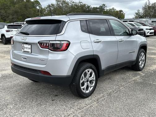 2025 Jeep Compass Latitude