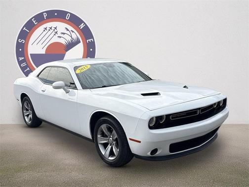 2015 Dodge Challenger SXT