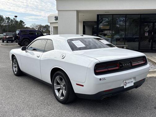 2015 Dodge Challenger SXT