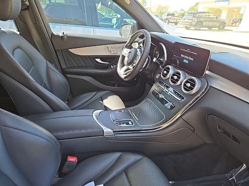 2022 Mercedes-Benz GLC 300 Base