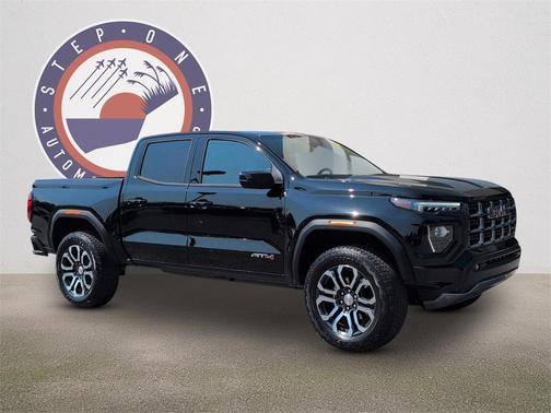 2024 GMC Canyon AT4
