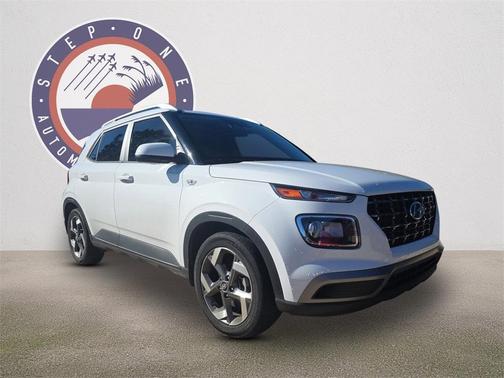 2023 Hyundai VENUE SEL