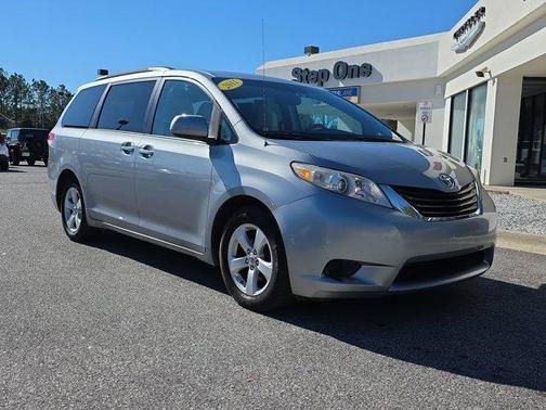2011 Toyota Sienna Base