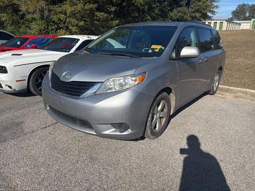 2011 Toyota Sienna Base