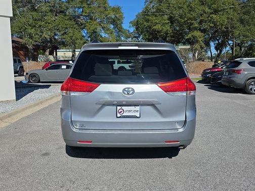2011 Toyota Sienna Base