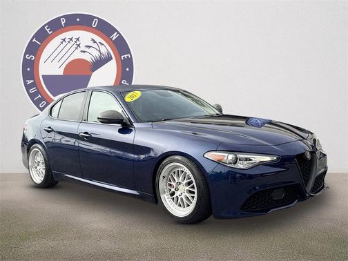 2017 Alfa Romeo Giulia Base