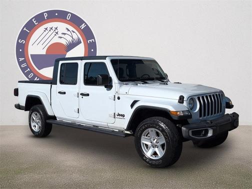 2020 Jeep Gladiator Sport