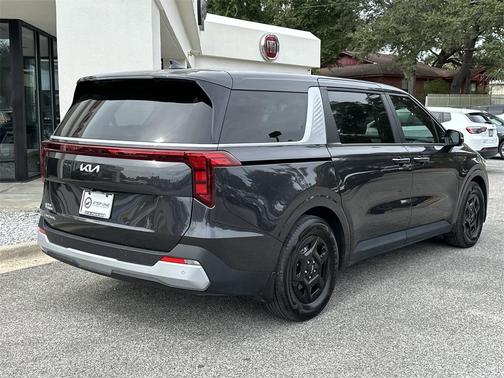 2025 Kia Carnival LXS