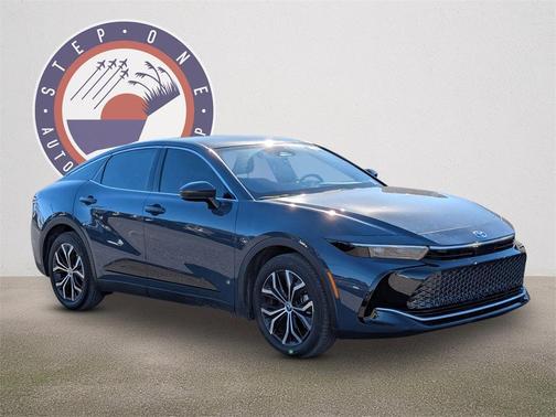 2025 Toyota Crown XLE