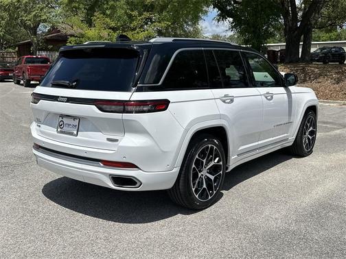 2022 Jeep Grand Cherokee 4xe Summit