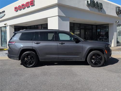 2023 Jeep Grand Cherokee L Laredo
