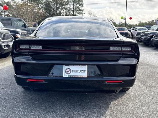 2025 Dodge Charger Daytona R/T