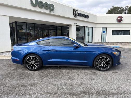 2017 Ford Mustang EcoBoost