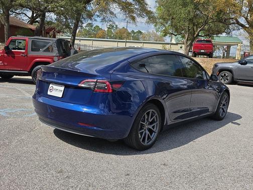 Deep Blue Metallic 2023 Tesla Model 3 Base