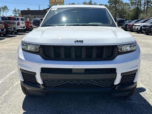 2025 Jeep Grand Cherokee L Laredo