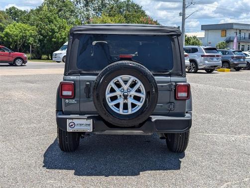 2023 Jeep Wrangler Sport