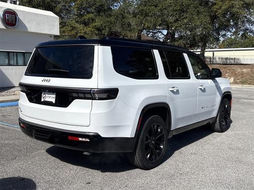 2026 Jeep Grand Wagoneer 