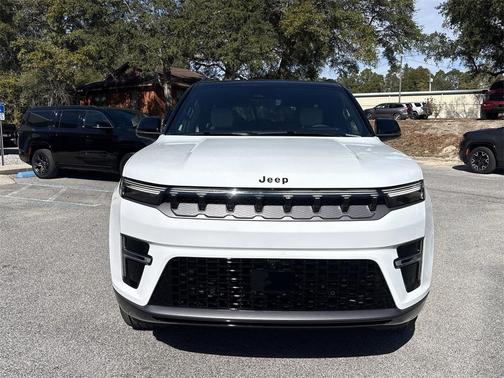 2026 Jeep Grand Wagoneer 