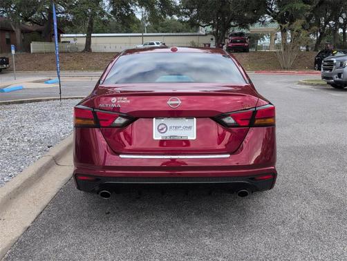2023 Nissan Altima 2.5 SR