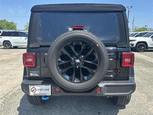 2022 Jeep Wrangler Unlimited 4xe Sahara