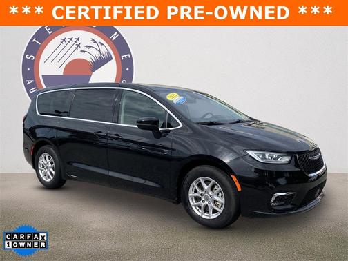 2023 Chrysler Pacifica Touring-L