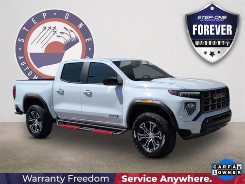 2025 GMC Canyon AT4