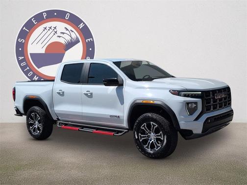 2025 GMC Canyon AT4