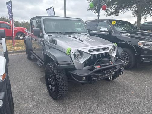 2020 Jeep Gladiator Sport