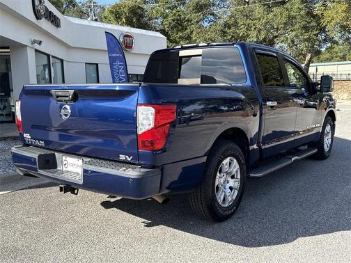 2018 Nissan Titan SV
