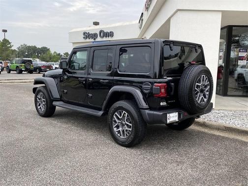 2025 Jeep Wrangler Sahara