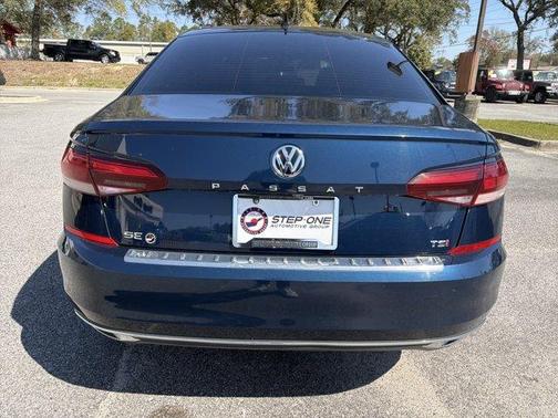 2022 Volkswagen Passat 2.0T SE