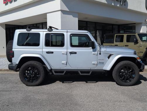 2023 Jeep Wrangler 4xe Sahara
