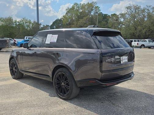 2022 Land Rover Range Rover P530 SE