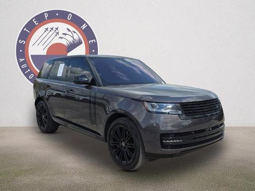 2022 Land Rover Range Rover P530 SE