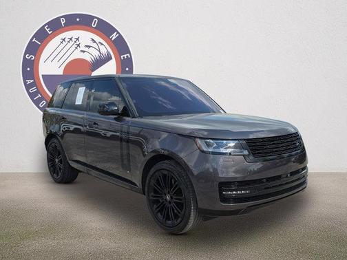 2022 Land Rover Range Rover P530 SE