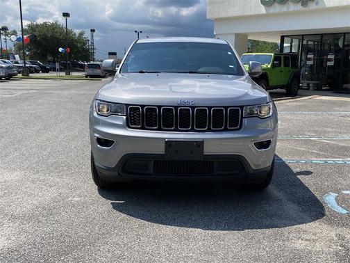 2020 Jeep Grand Cherokee Laredo E