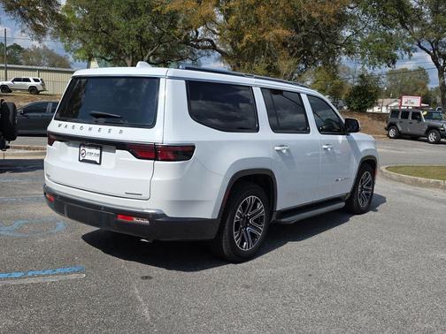 Bright White Clearcoat 2022 Jeep Wagoneer Series III