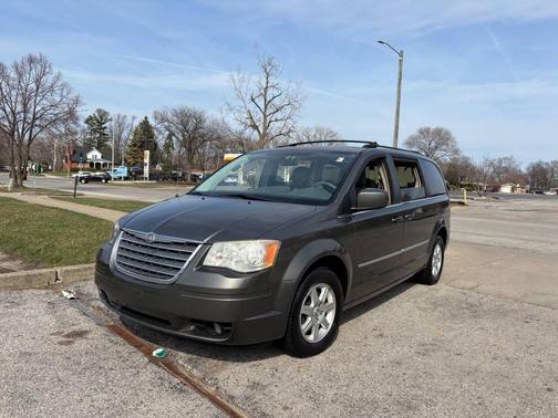 2010 Chrysler Town & Country Touring