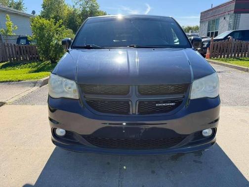 Black Clearcoat 2011 Dodge Grand Caravan R/T