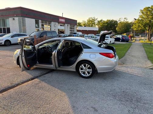 Radiant Silver 2011 Hyundai SONATA Limited