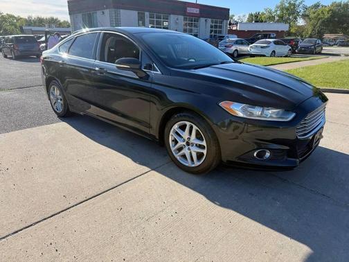 Tuxedo Black Metallic 2014 Ford Fusion SE