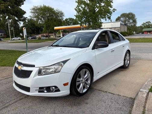 Summit White 2013 Chevrolet Cruze LTZ