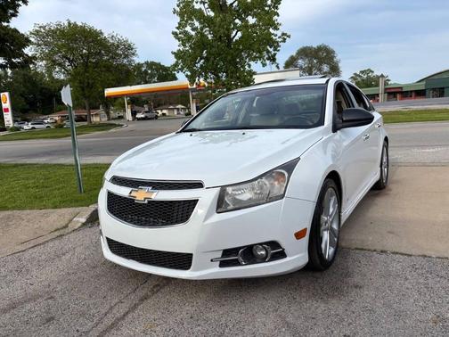 Summit White 2013 Chevrolet Cruze LTZ