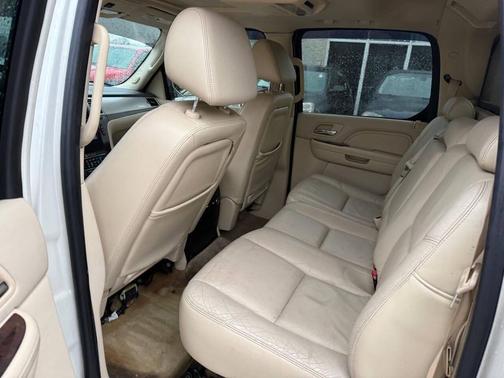 2007 Cadillac Escalade EXT Base