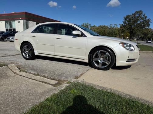 2011 Chevrolet Malibu 2LT