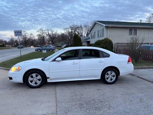 Summit White 2011 Chevrolet Impala Fleet