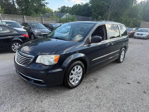 2013 Chrysler Town & Country Touring
