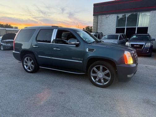 2008 Cadillac Escalade Base
